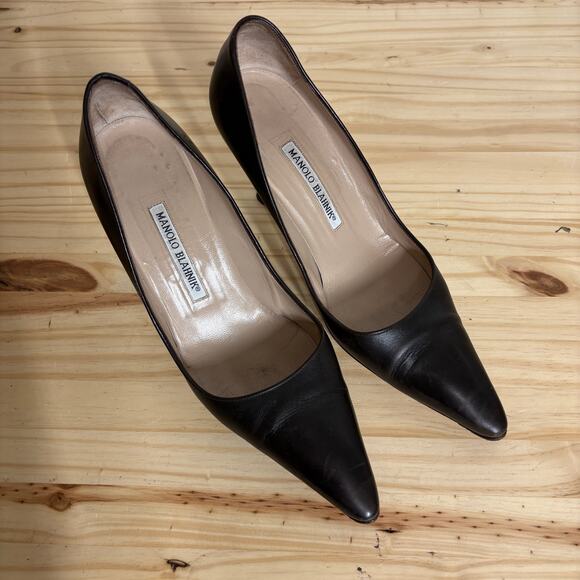 Manolo Blahnik Womens Size 39/9 US Heeled Shoes Black Stiletto Pointed Toe - Picture 2 of 9